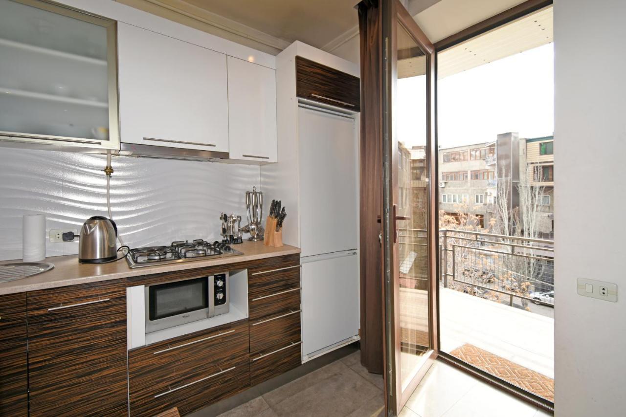 Galaxy Inn Luxury Hostel In Center Γιερεβάν Εξωτερικό φωτογραφία