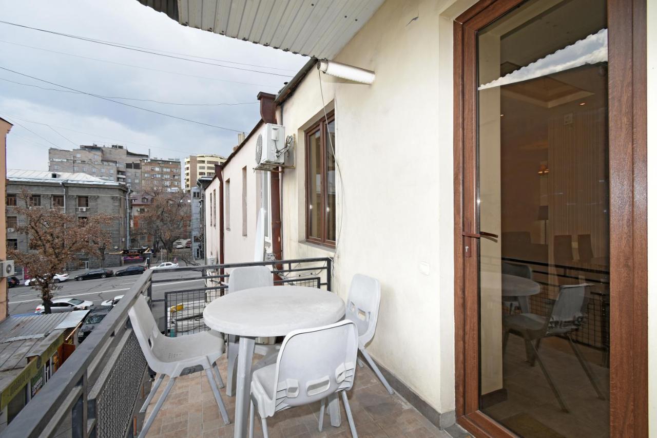 Galaxy Inn Luxury Hostel In Center Γιερεβάν Εξωτερικό φωτογραφία