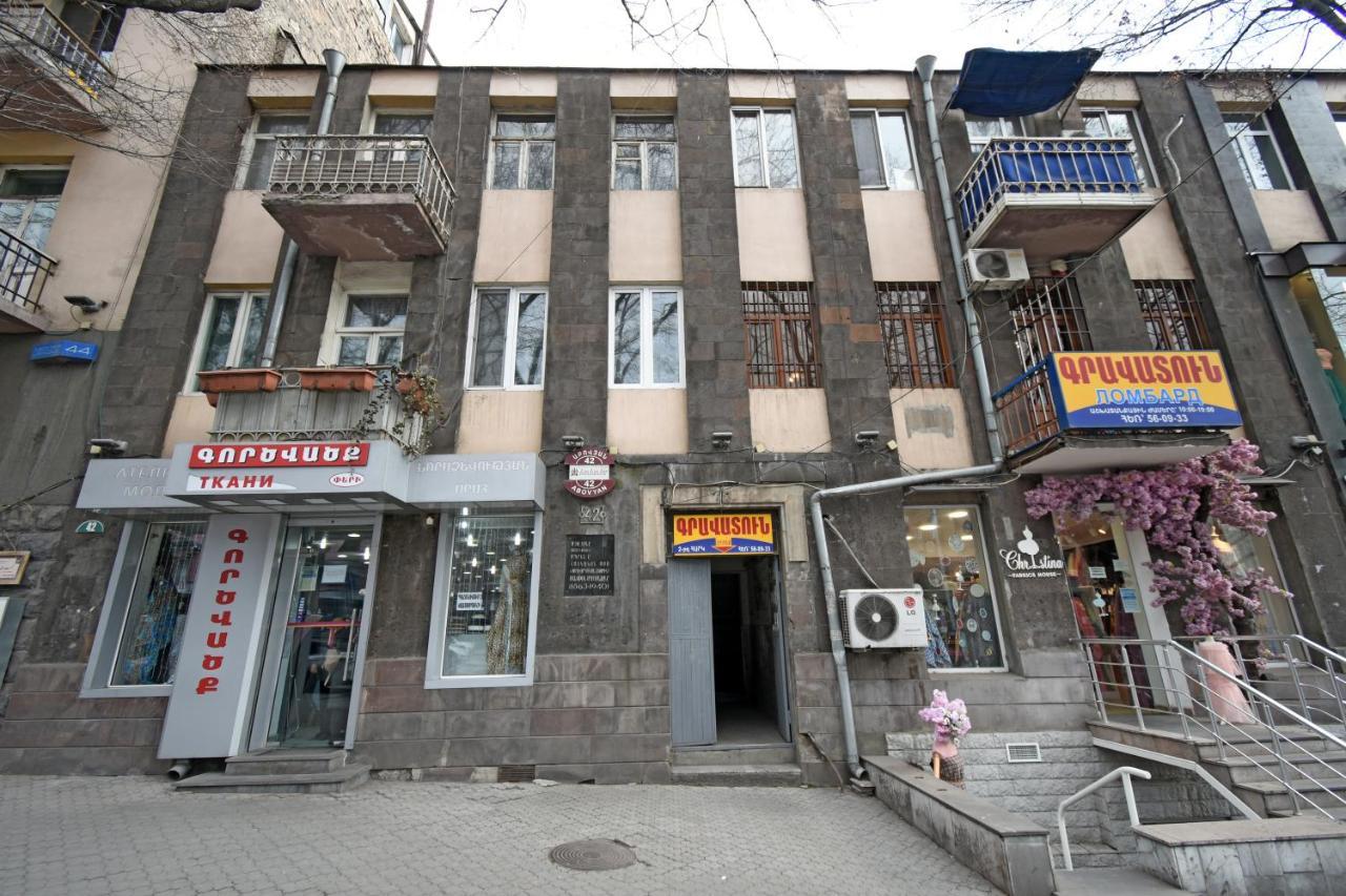 Galaxy Inn Luxury Hostel In Center Γιερεβάν Εξωτερικό φωτογραφία