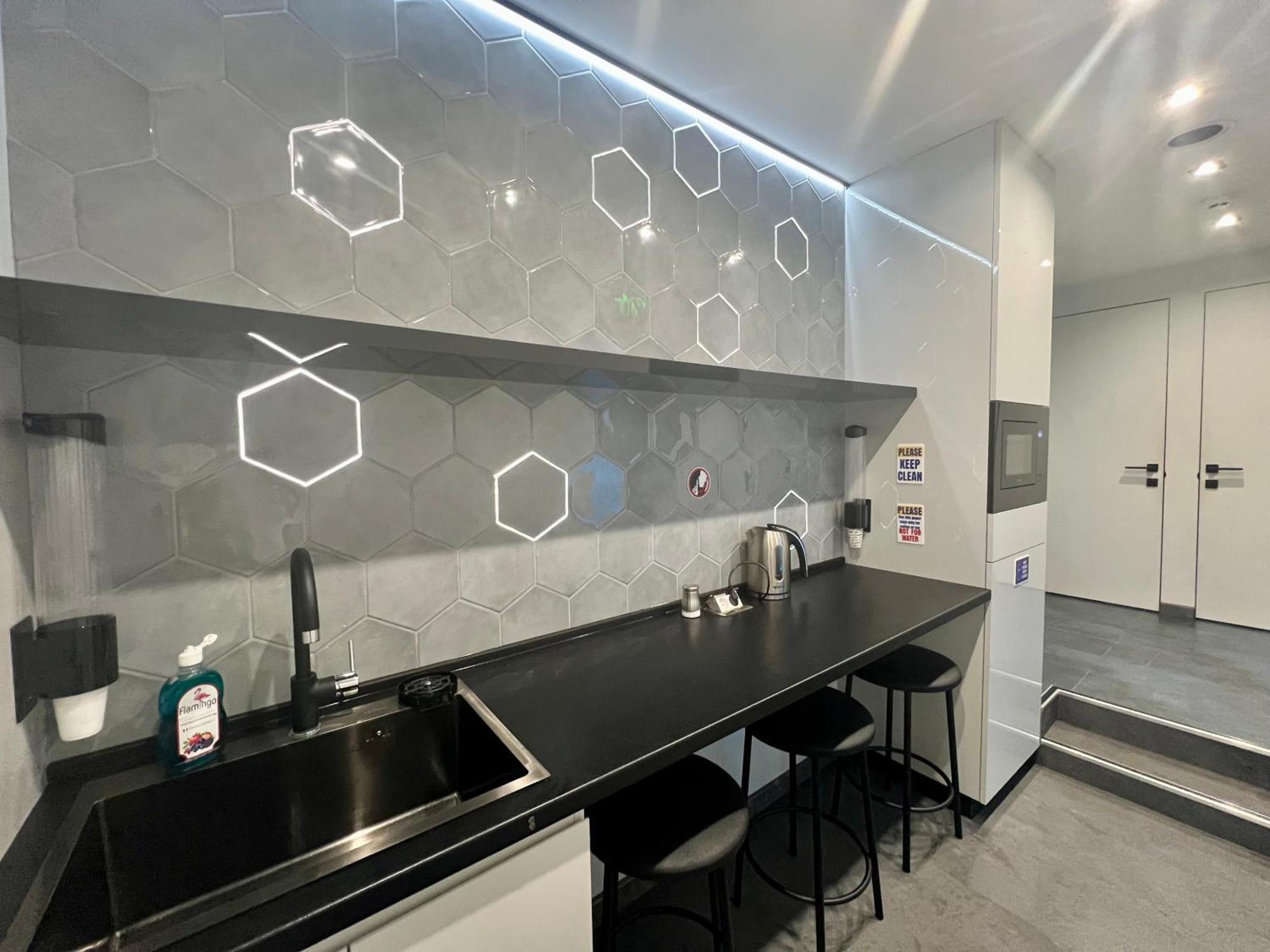 Galaxy Inn Luxury Hostel In Center Γιερεβάν Εξωτερικό φωτογραφία
