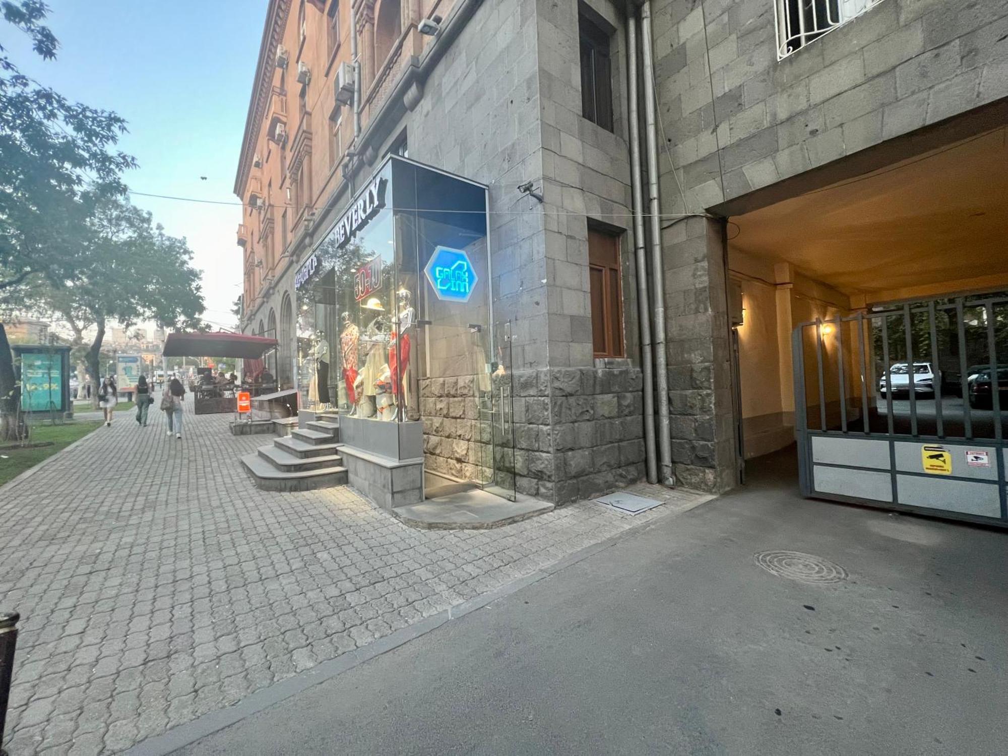 Galaxy Inn Luxury Hostel In Center Γιερεβάν Εξωτερικό φωτογραφία